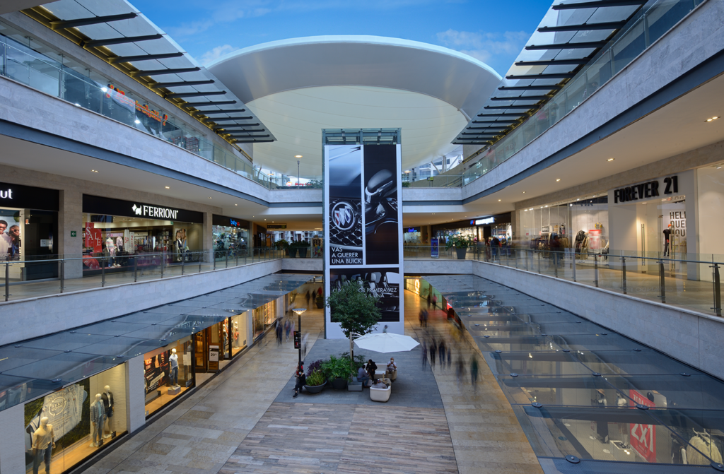 Puerta Victoria diseñada por GVA Arquitectos.